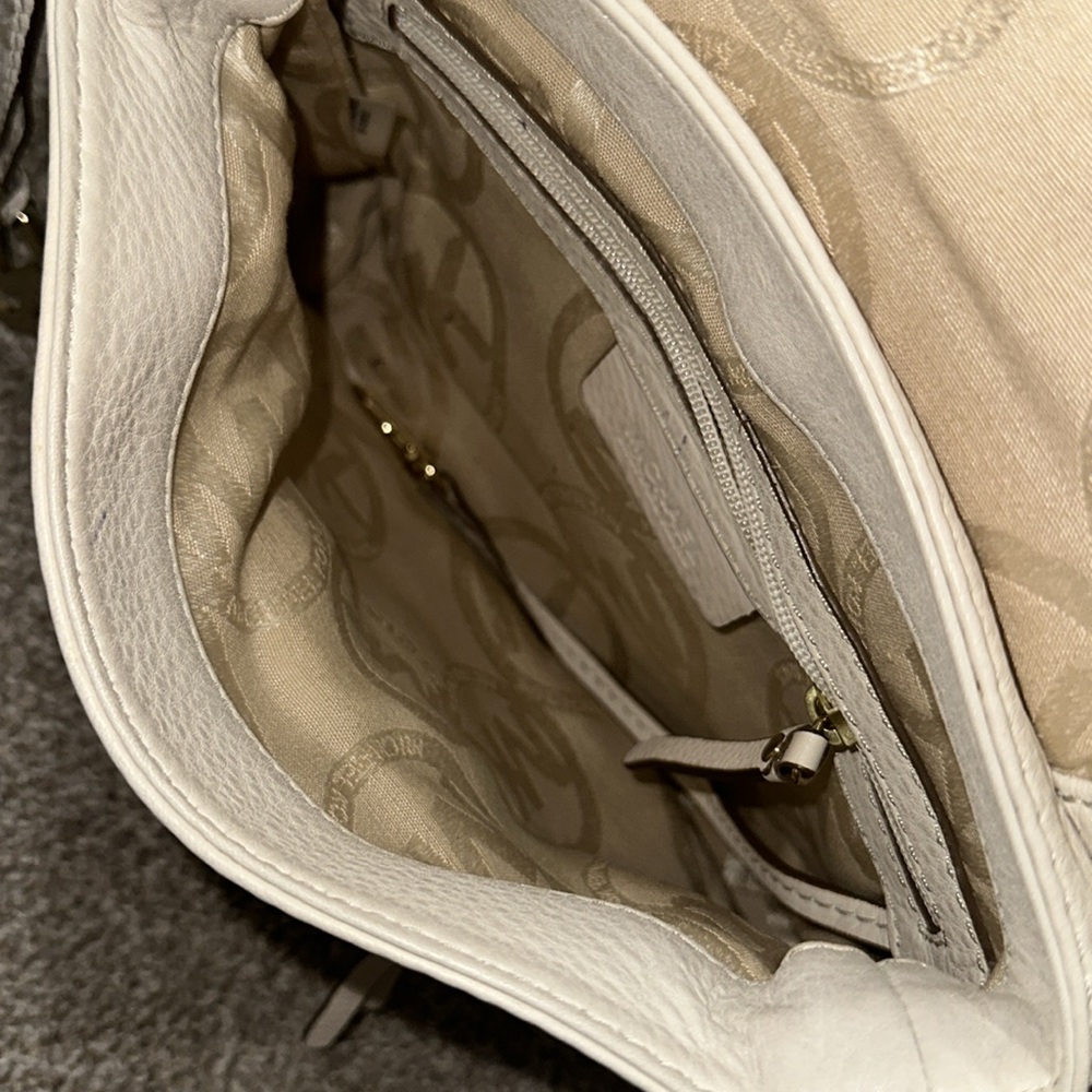 Michael Kors Cream Leather Crossbody Bag - Picture 3 of 3